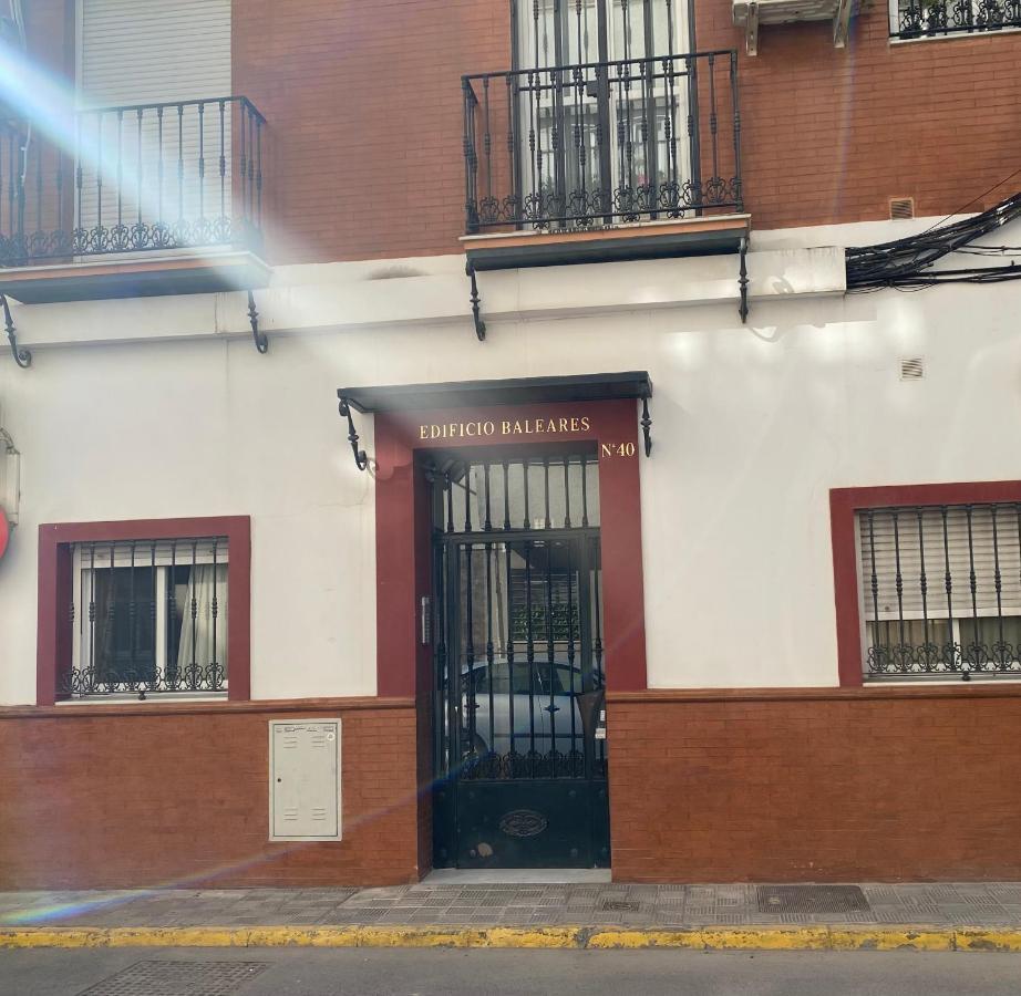Entero A 10 Minutos En Coche De Sevilla Centro Apartment Camas