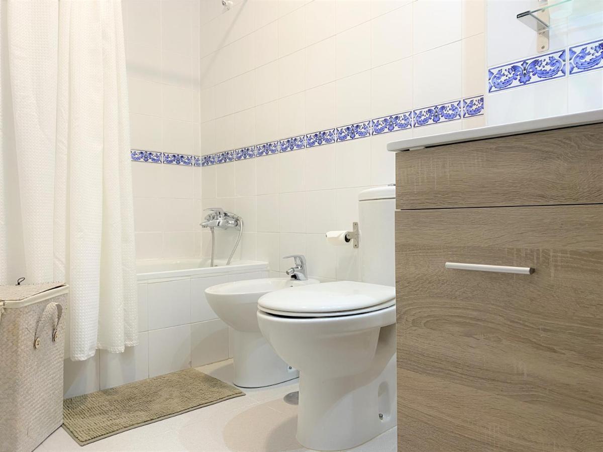 Entero A 10 Minutos En Coche De Sevilla Centro Appartement